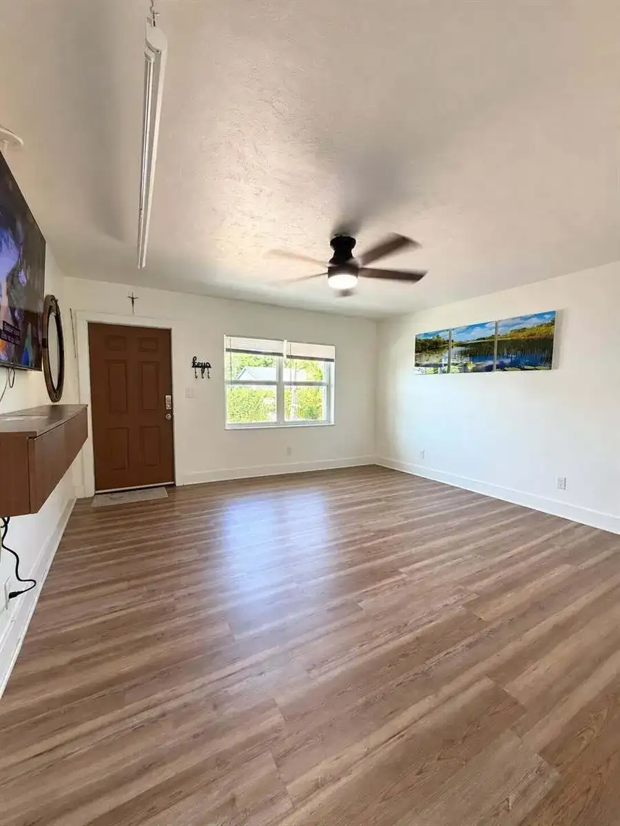 175 E 24TH Street, Riviera Beach FL 33404 photo 3