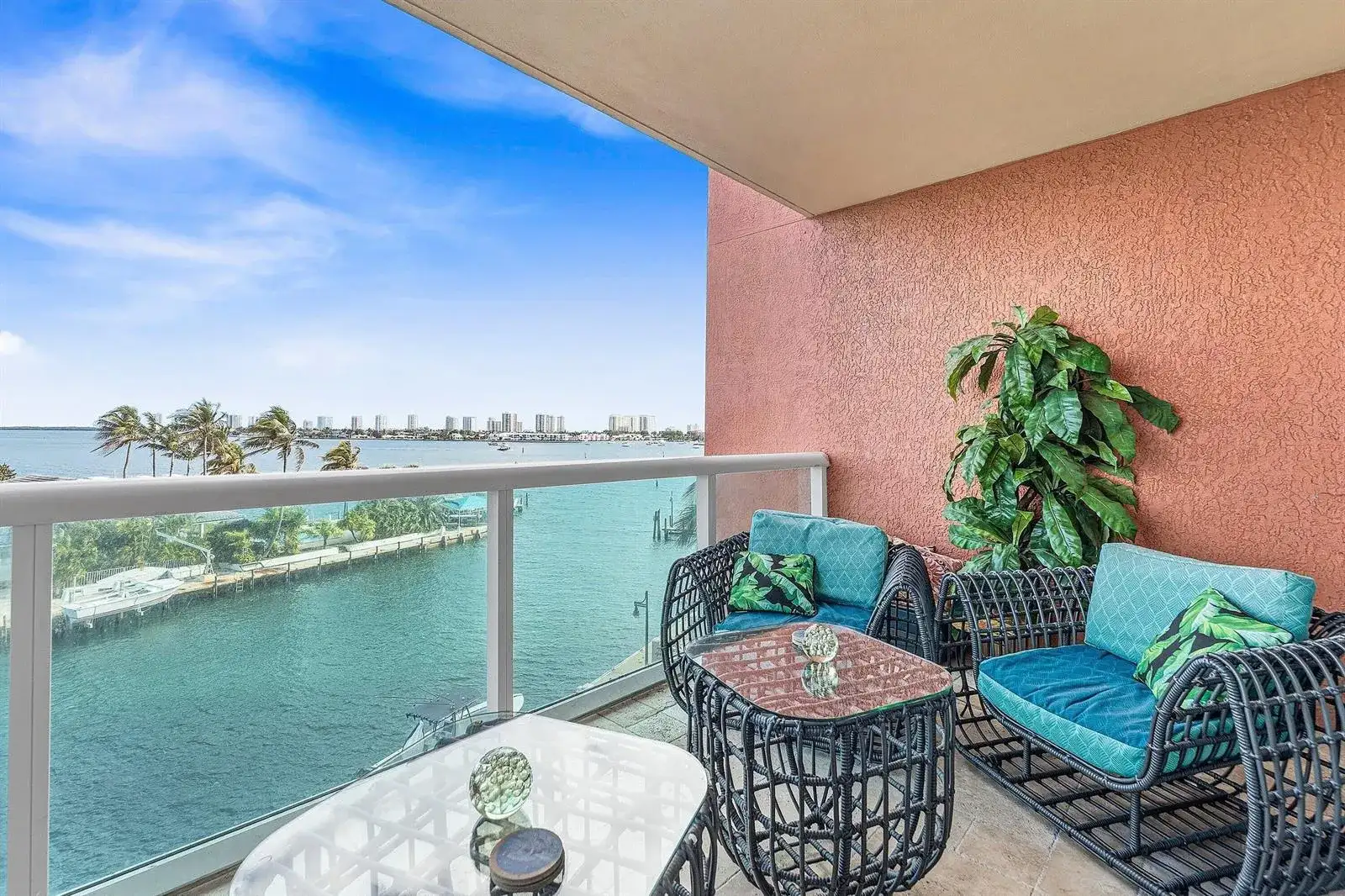 2650 Lake Shore Drive # 401, Riviera Beach FL 33404 photo 2