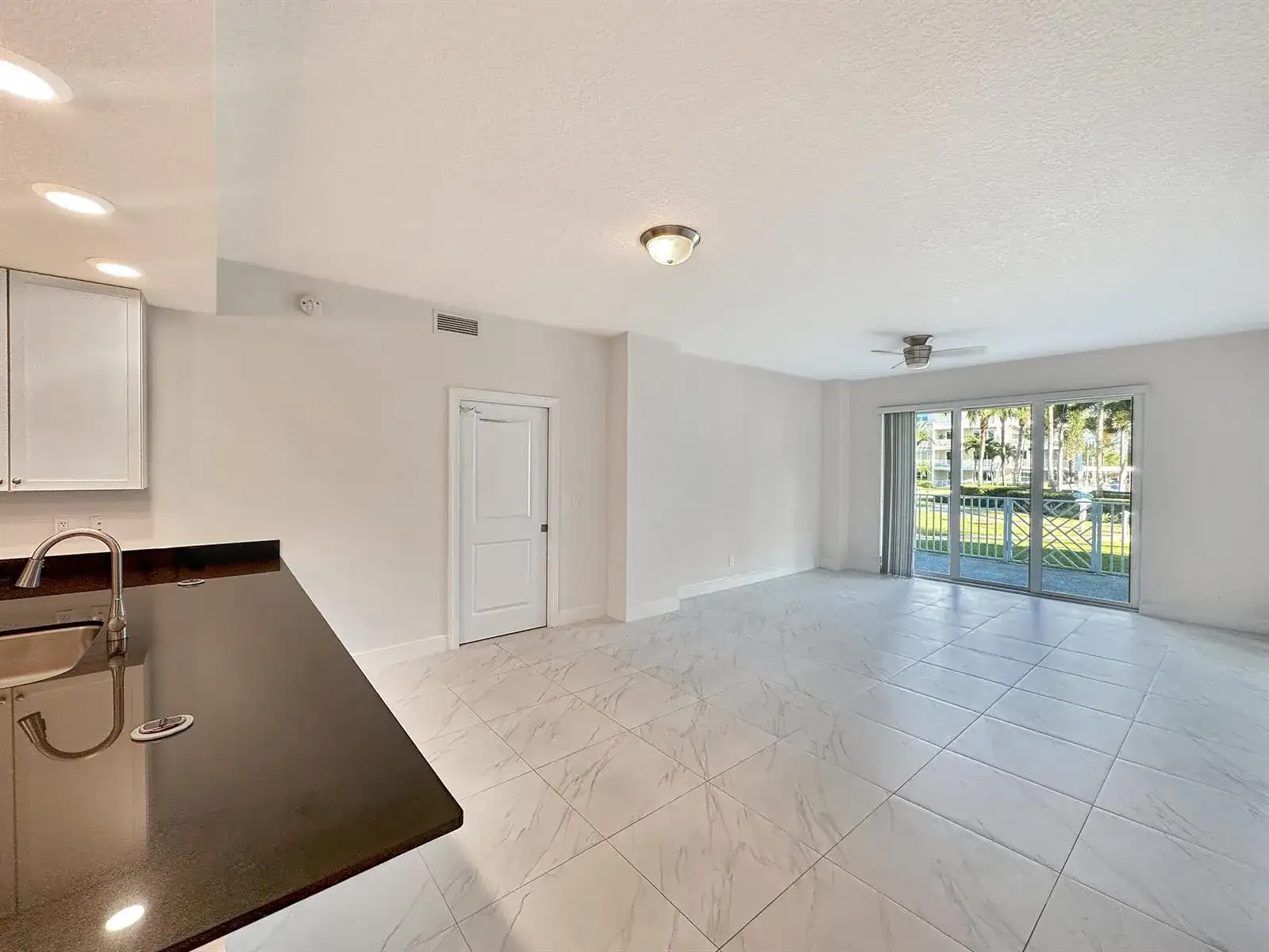 312 Bay Colony Drive N # 312, Juno Beach FL 33408 photo 4