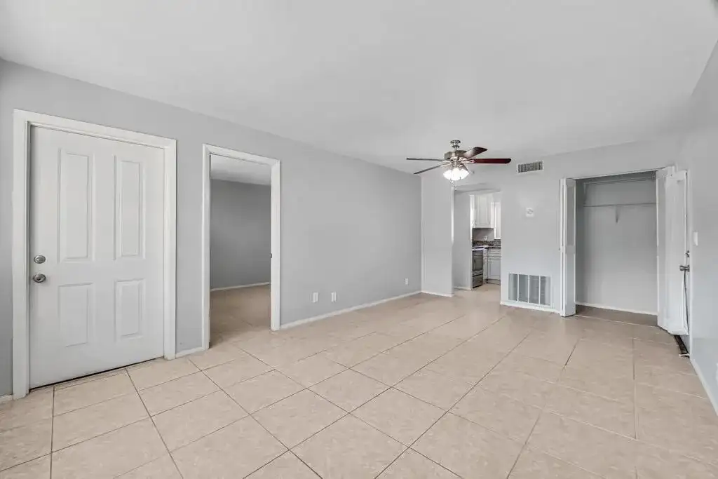 445 LAKE FRANCES Drive # 445, West Palm Beach FL 33411 photo 5
