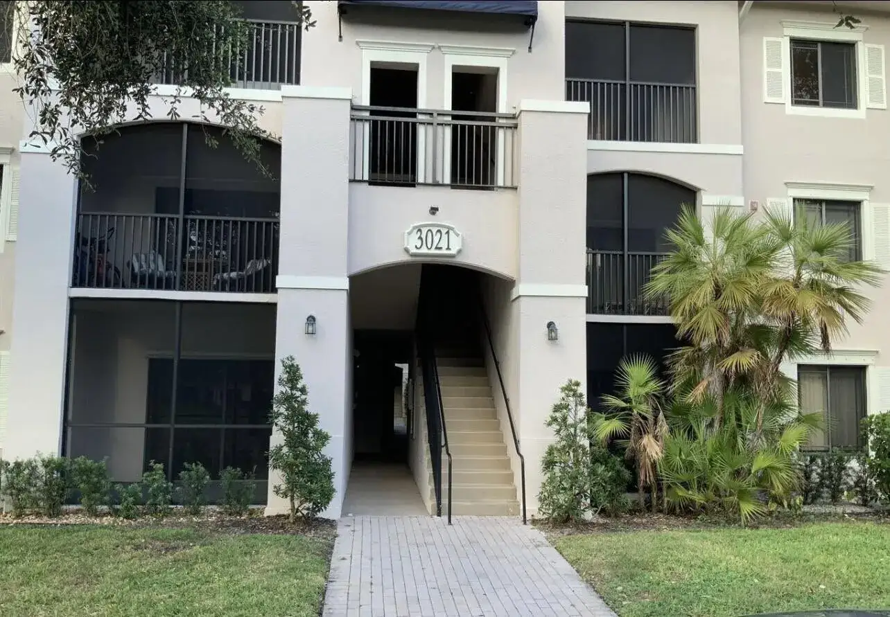 3021 Alcazar Place # 202, Palm Beach Gardens FL 33410