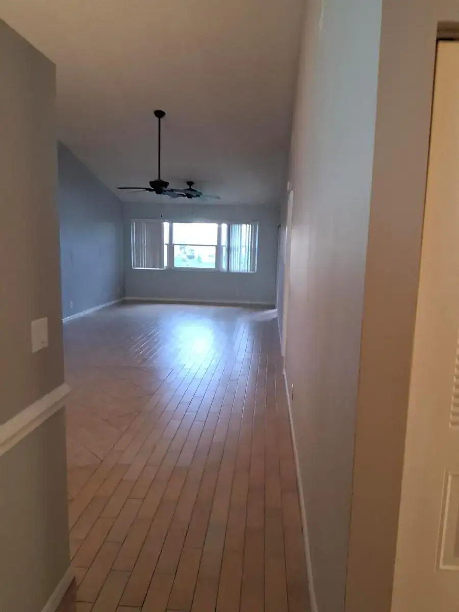 4693 E LUCERNE LAKES Boulevard E # 202, Lake Worth FL 33467 photo 2