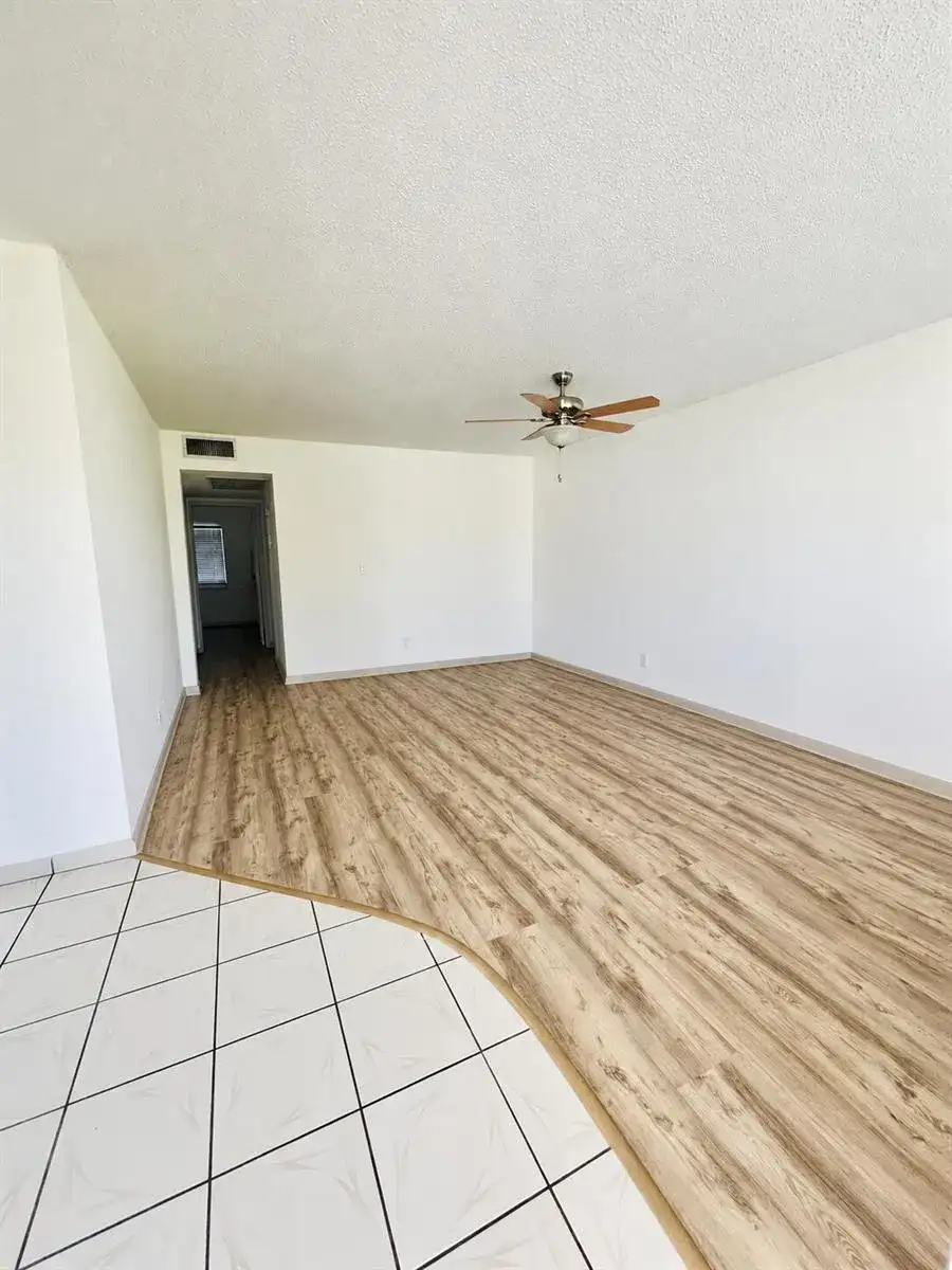 164 Mansfield D, Boca Raton FL 33434 photo 3