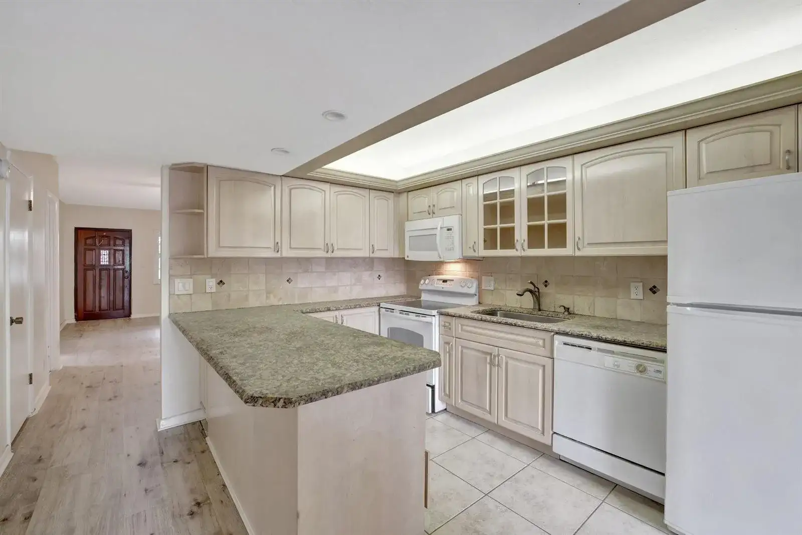 917 NE 16TH Avenue # 7, Fort Lauderdale FL 33304 photo 4