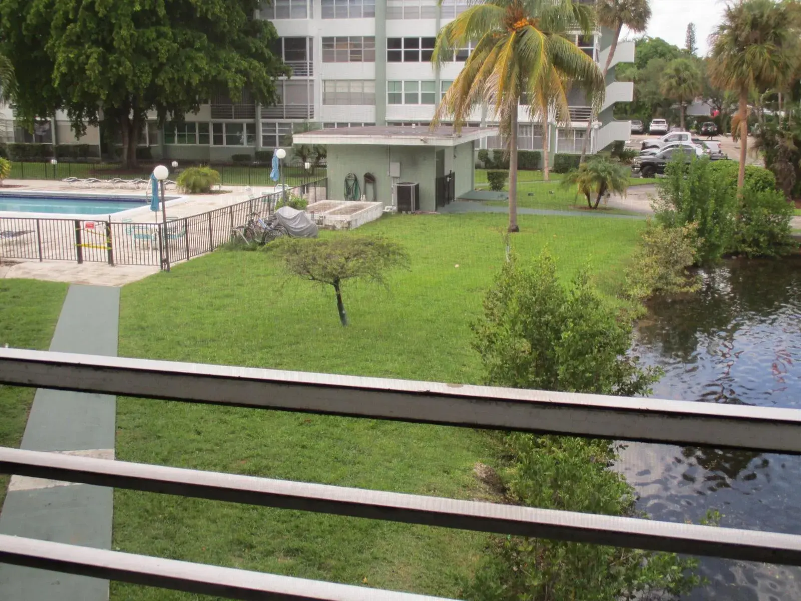 2761 TAFT Street # 207, Hollywood FL 33020