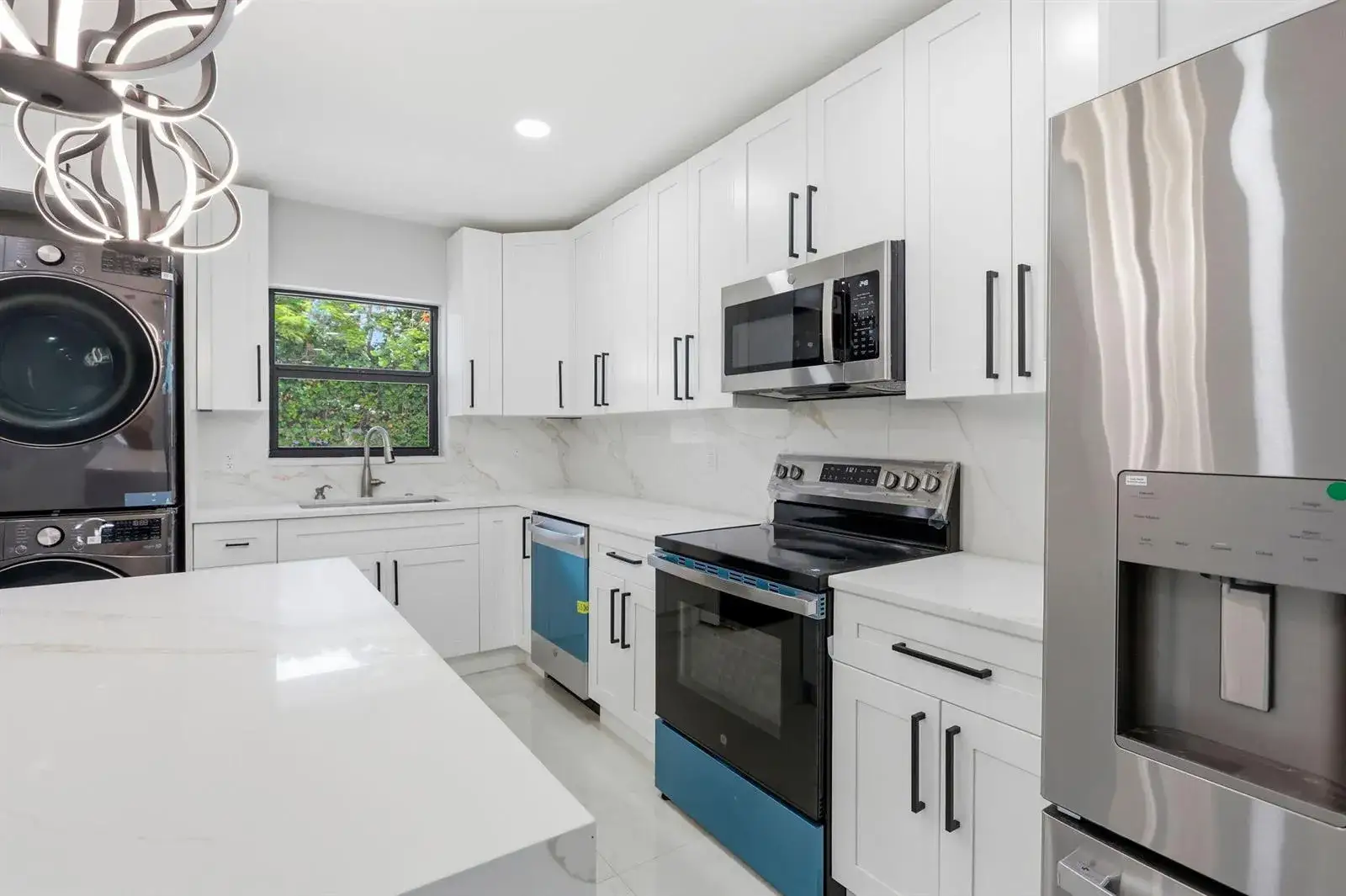 2975 NE 2ND Avenue, Boca Raton FL 33431
