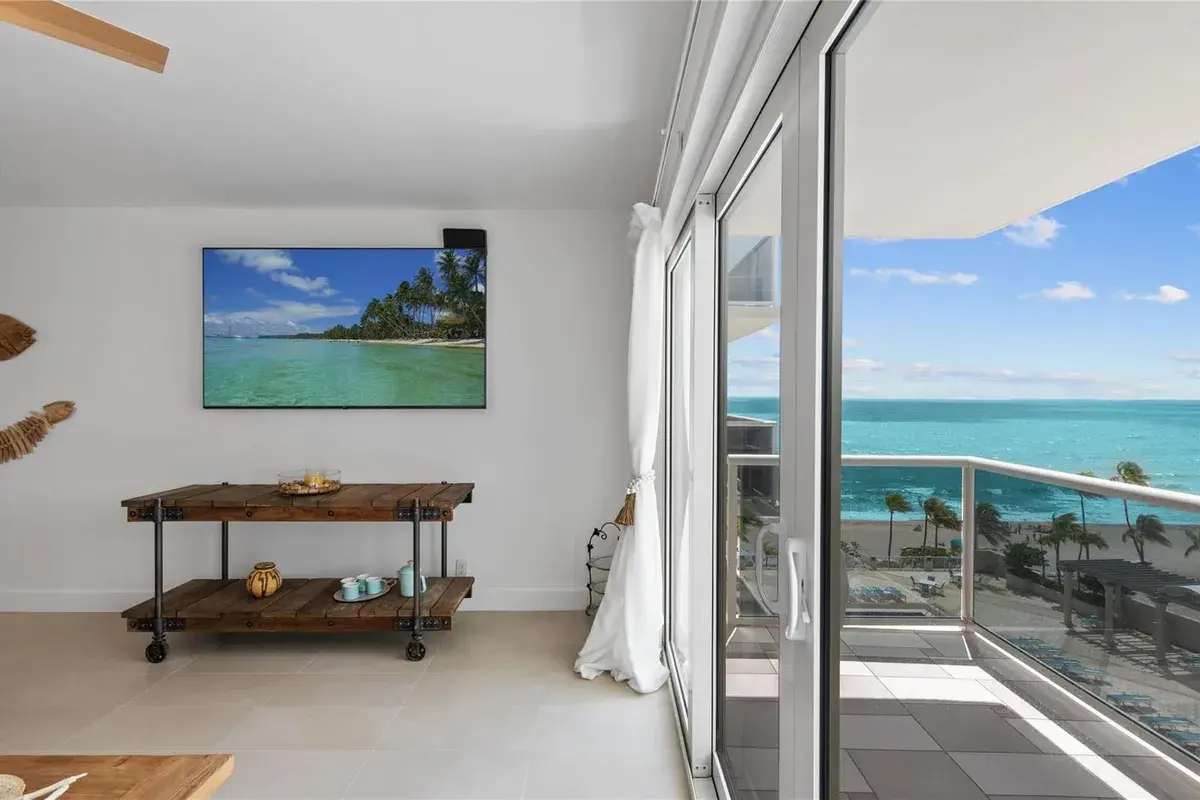 3500 GALT OCEAN Drive # 604, Fort Lauderdale FL 33308