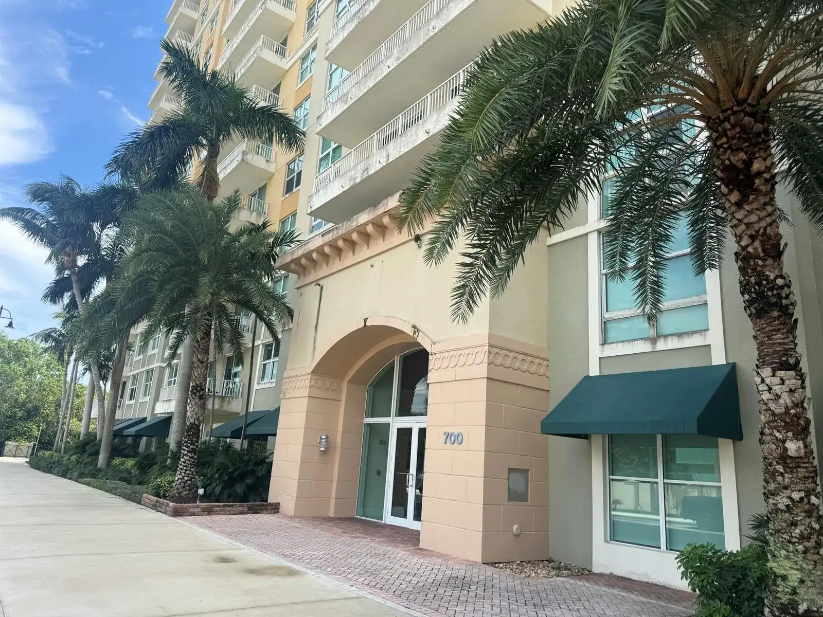 700 E BOYNTON BEACH Boulevard # 1103, Boynton Beach FL 33435 photo 2