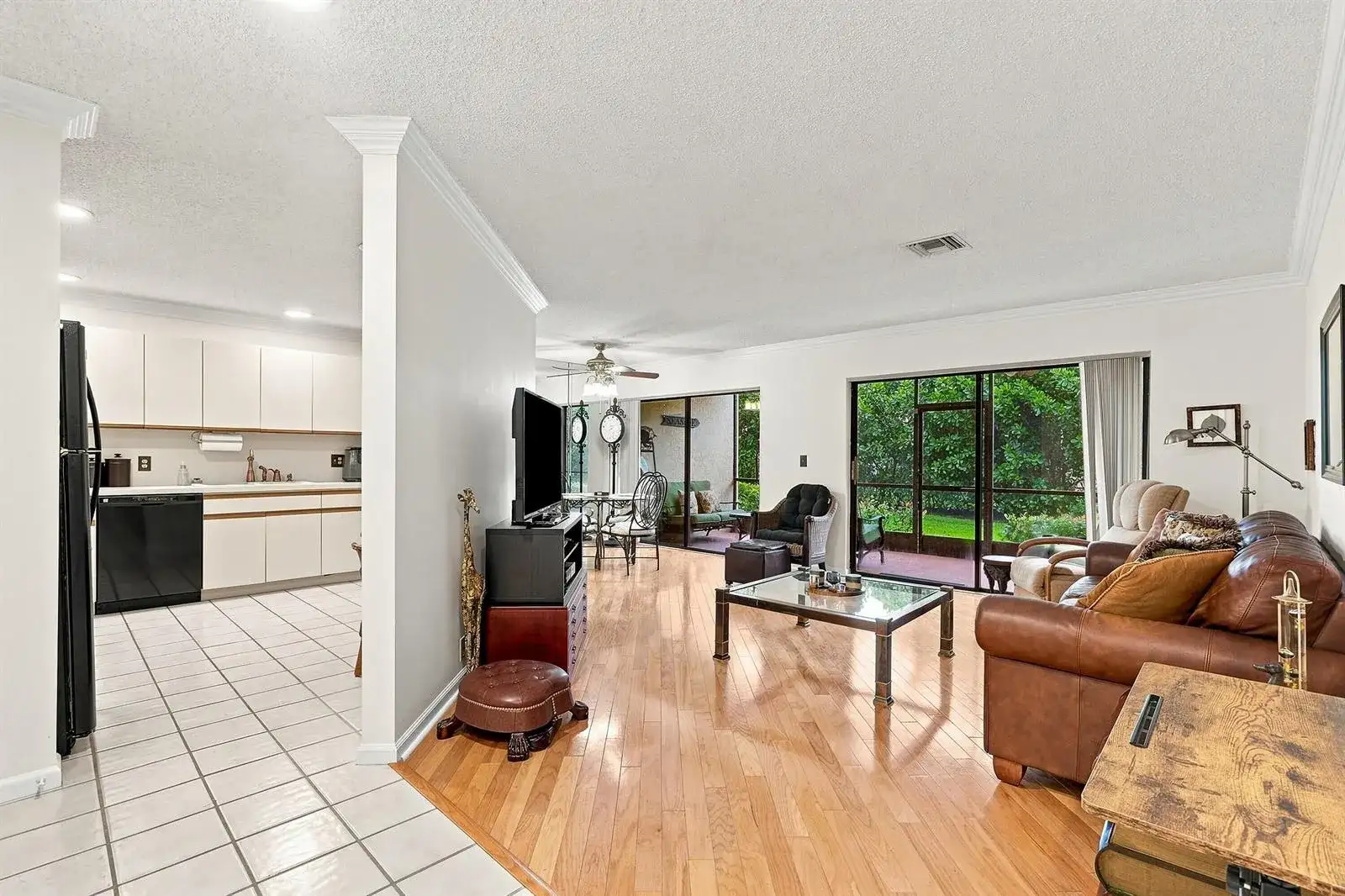11 Lexington Lane E # B, Palm Beach Gardens FL 33418 photo 4