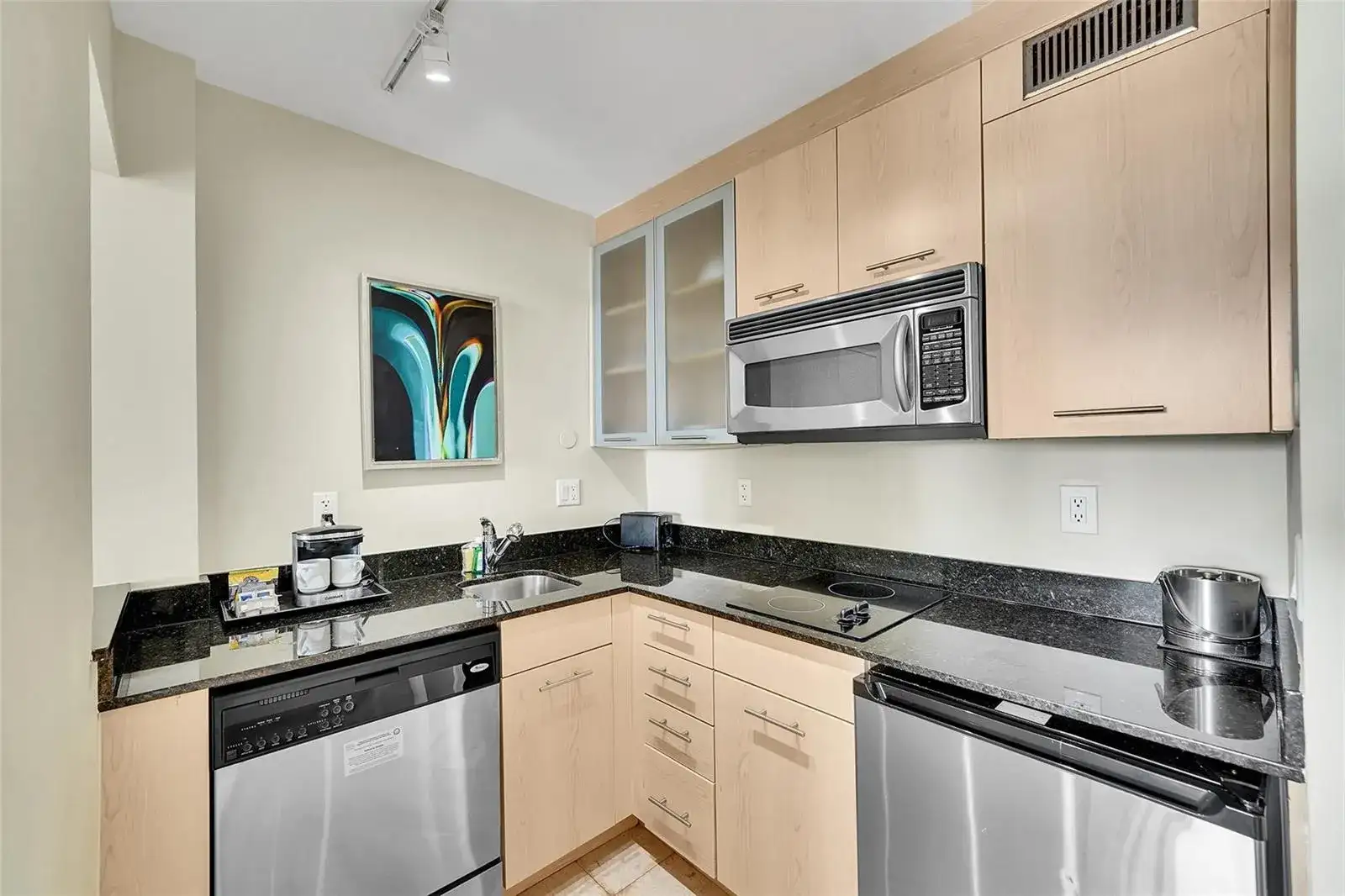 2670 E SUNRISE Boulevard # 322, Fort Lauderdale FL 33304 photo 5