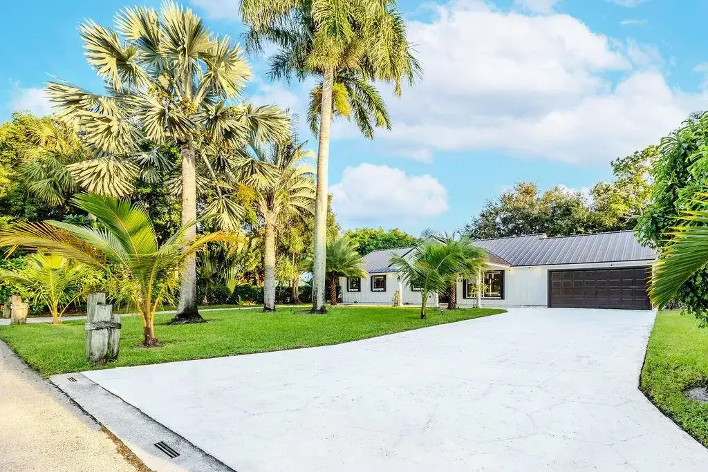 2024 PALMETTO Road, West Palm Beach FL 33406 photo 3
