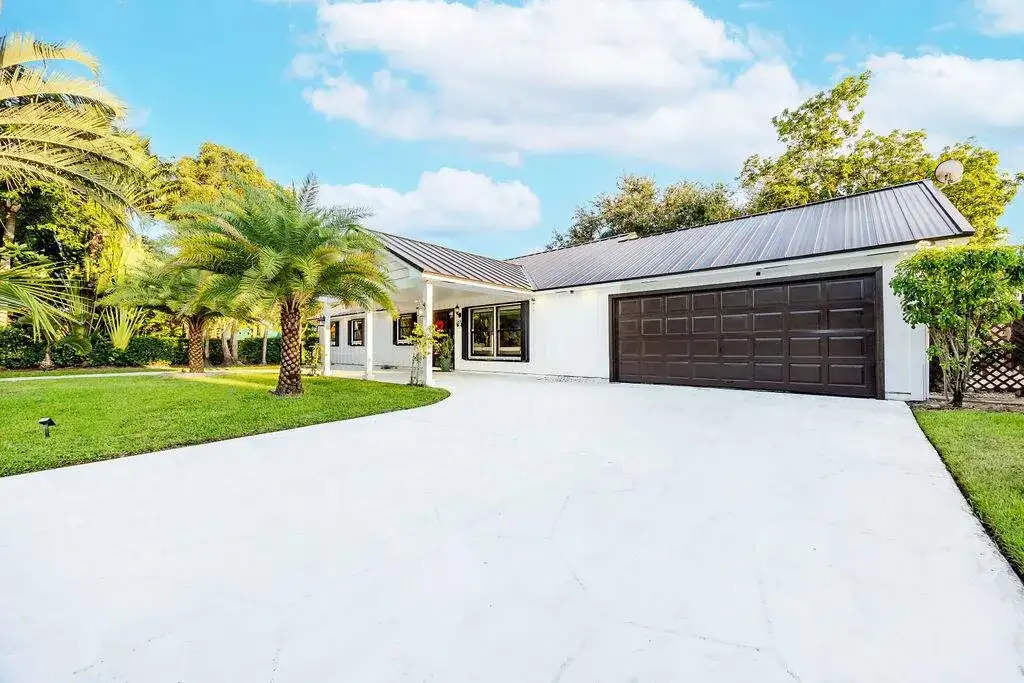 2024 PALMETTO Road, West Palm Beach FL 33406 photo 4