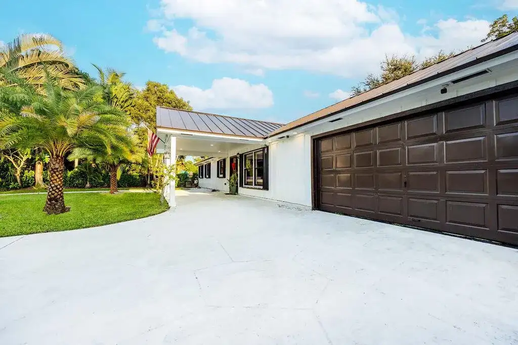 2024 PALMETTO Road, West Palm Beach FL 33406 photo 5