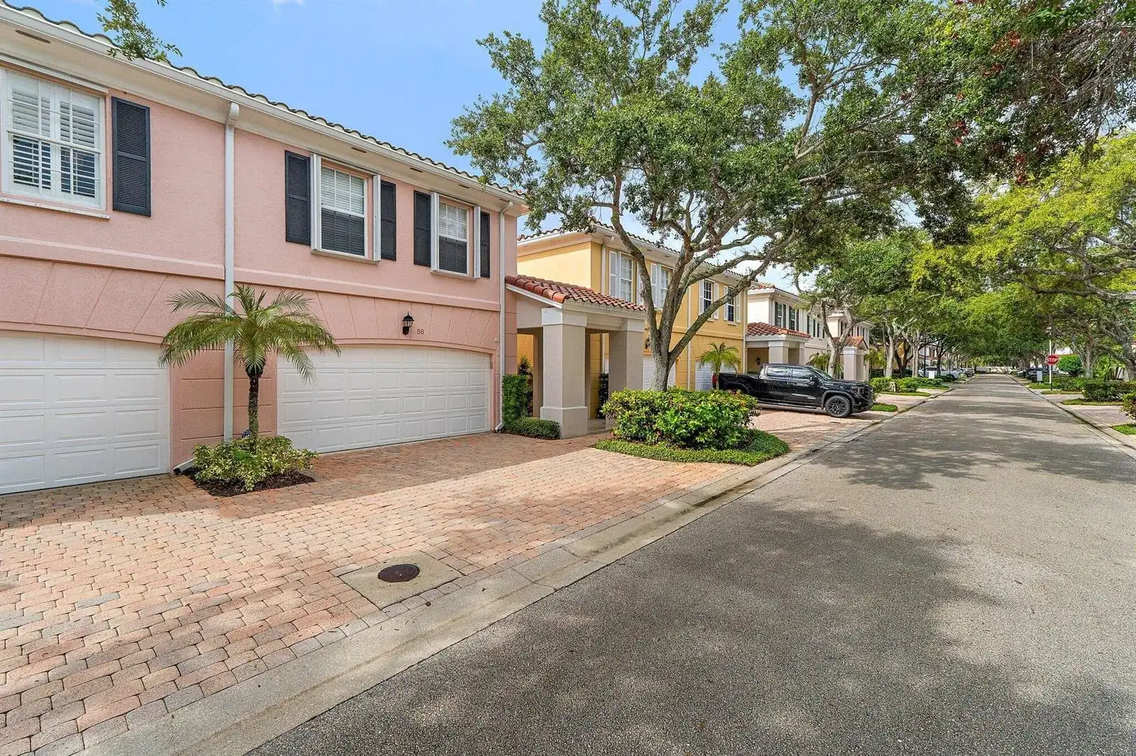 58 Tall Oaks Circle, Tequesta FL 33469 photo 3