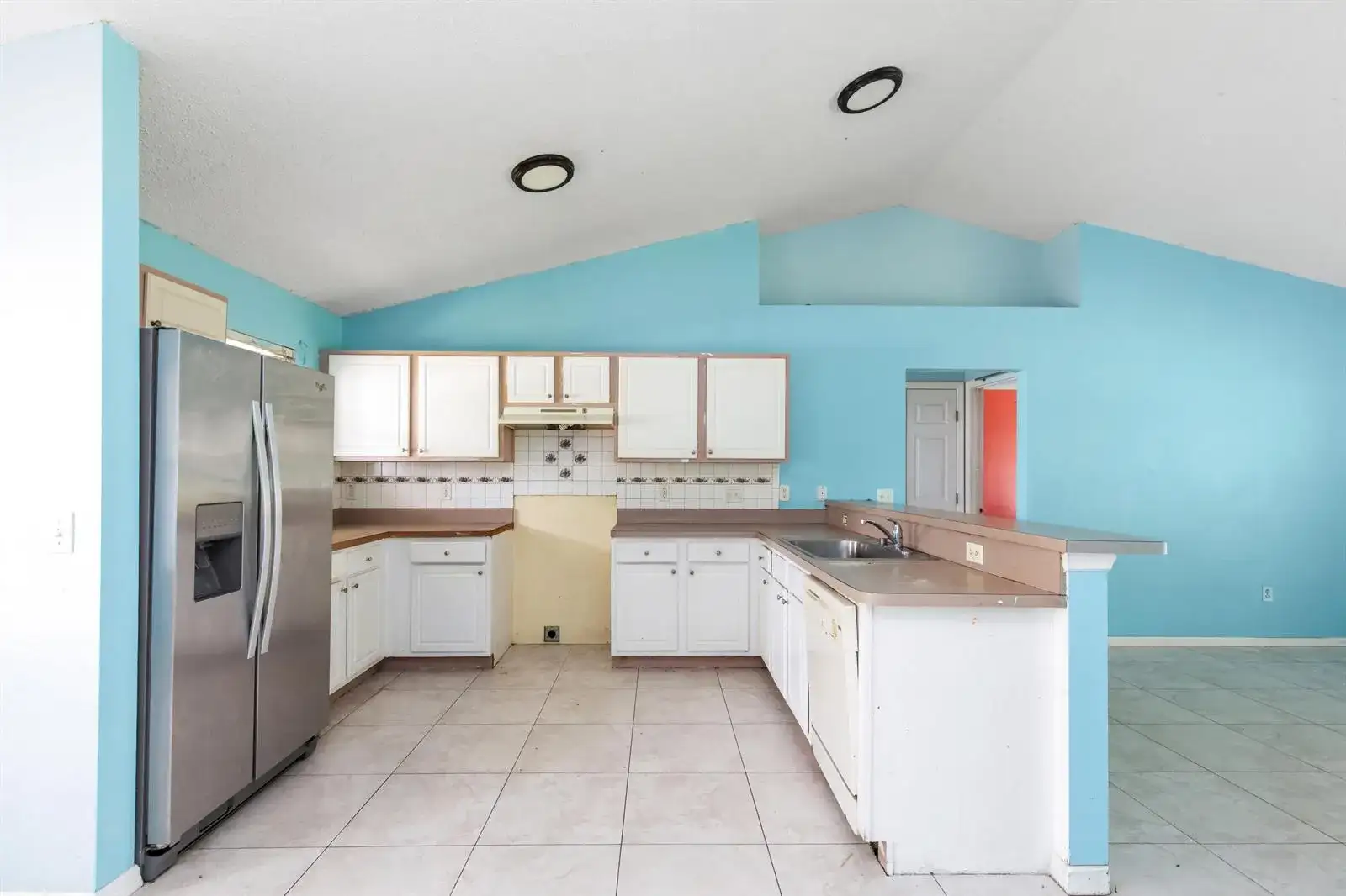 1098 SW SW Du Bois Avenue, Port St. Lucie FL 34953 photo 3