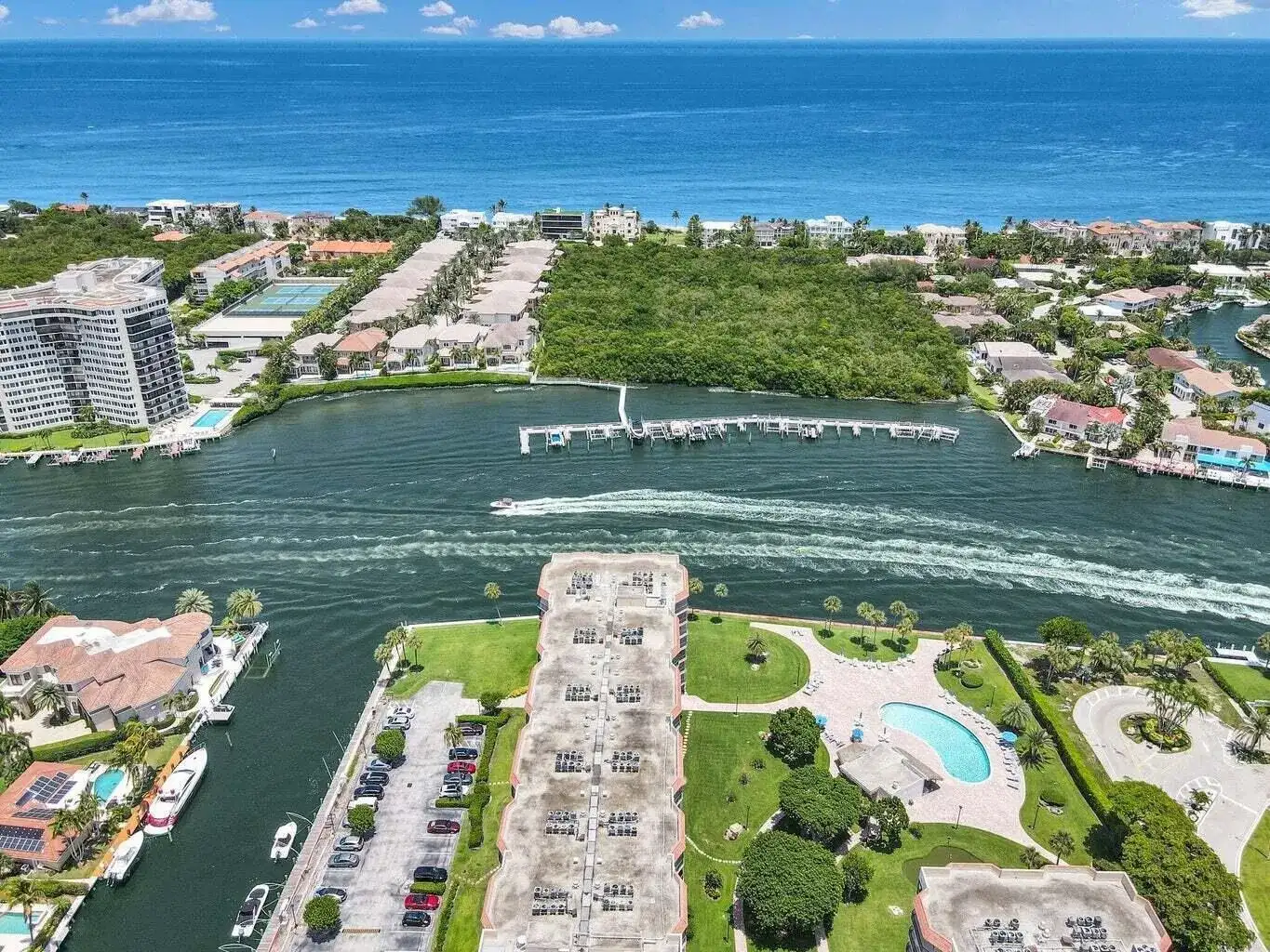 859 JEFFERY Street # 306, Boca Raton FL 33487 photo 2
