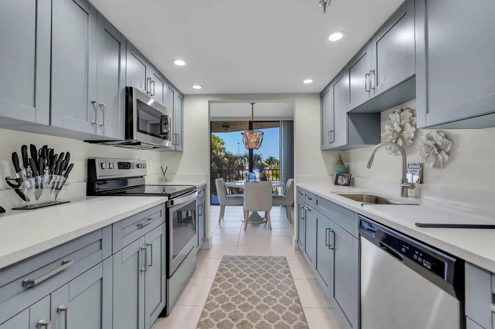 859 JEFFERY Street # 306, Boca Raton FL 33487 photo 3