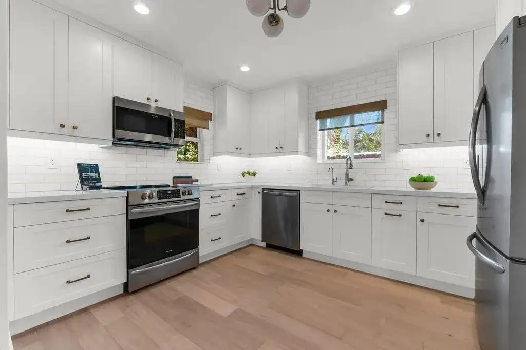 712 PONCE DE LEON Drive, Fort Lauderdale FL 33316 photo 2