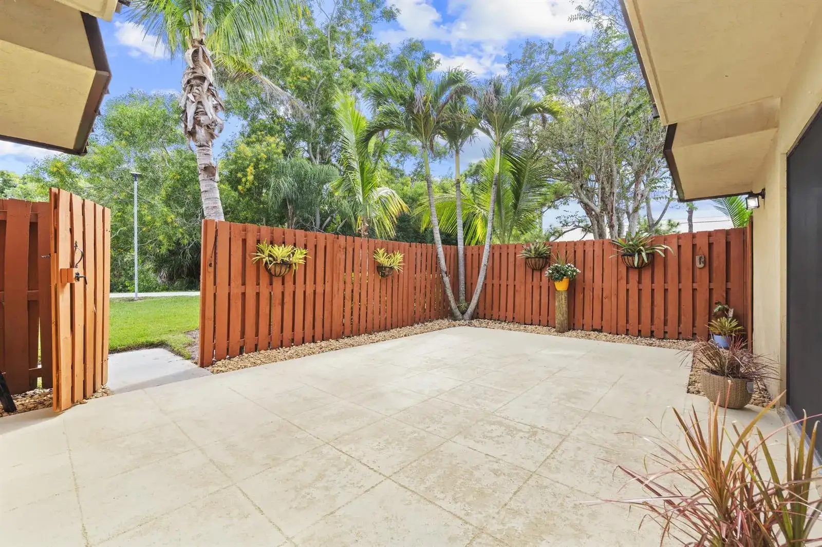 5726 SE WINDSONG Lane # 324, Stuart FL 34997 photo 3