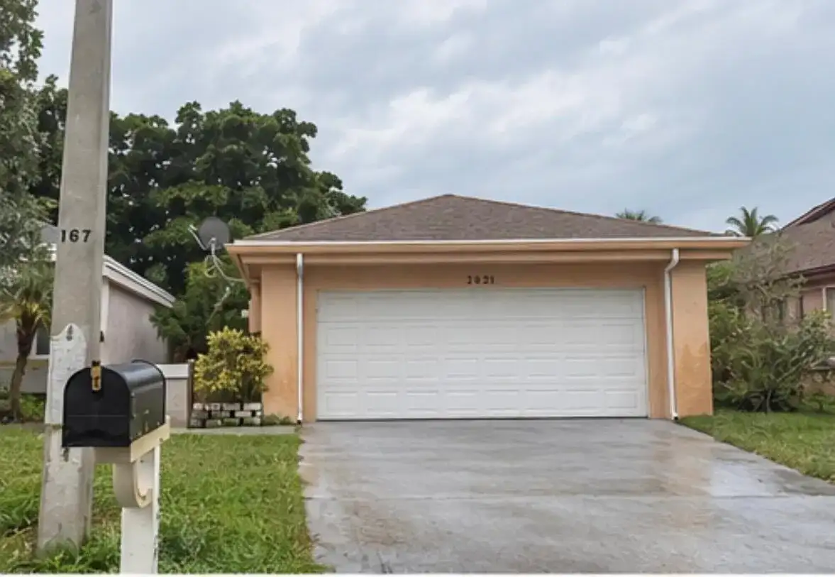 2021 NW 35TH Terrace, Coconut Creek FL 33066 photo 3