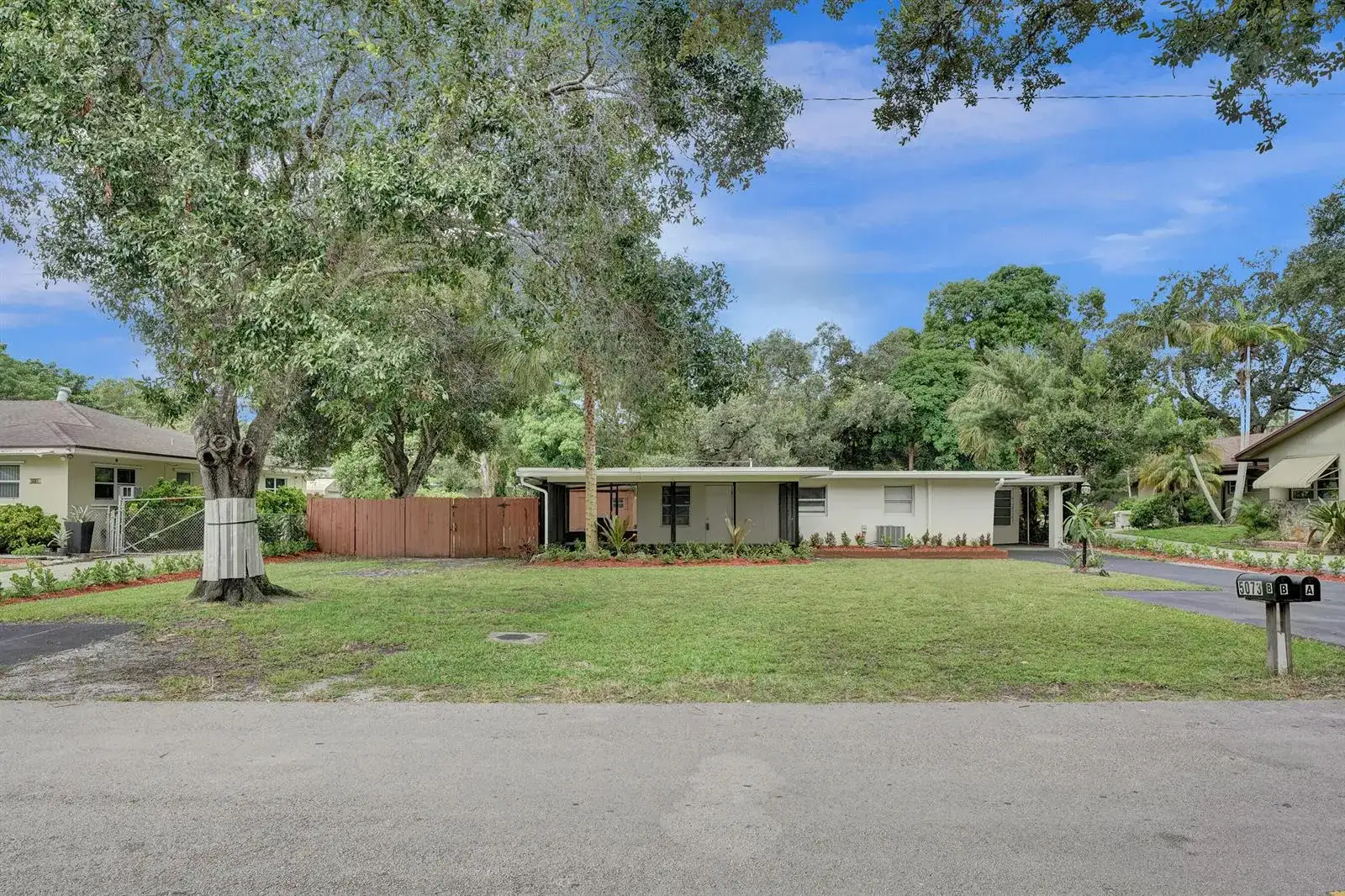 5073 SW 28th Avenue, Dania Beach FL 33312 photo 5