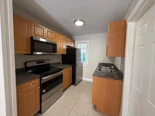 400 Metcalf Court, West Palm Beach FL 33407 photo 3