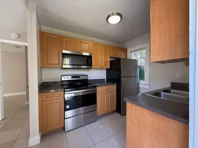 400 Metcalf Court, West Palm Beach FL 33407 photo 5