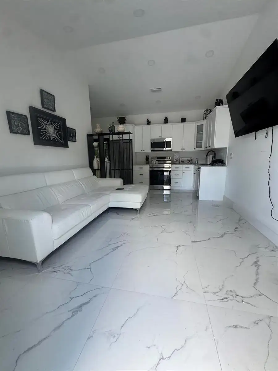 230 NE 14TH, Pompano Beach FL 33060 photo 2