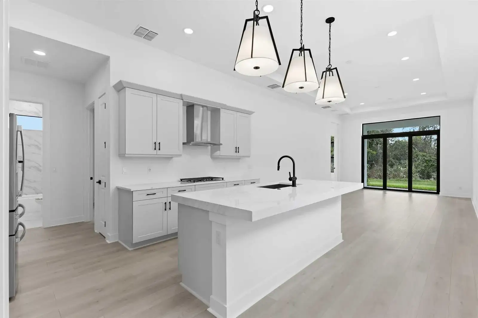 382 SE VIA SANGRO, Port St. Lucie FL 34952 photo 2