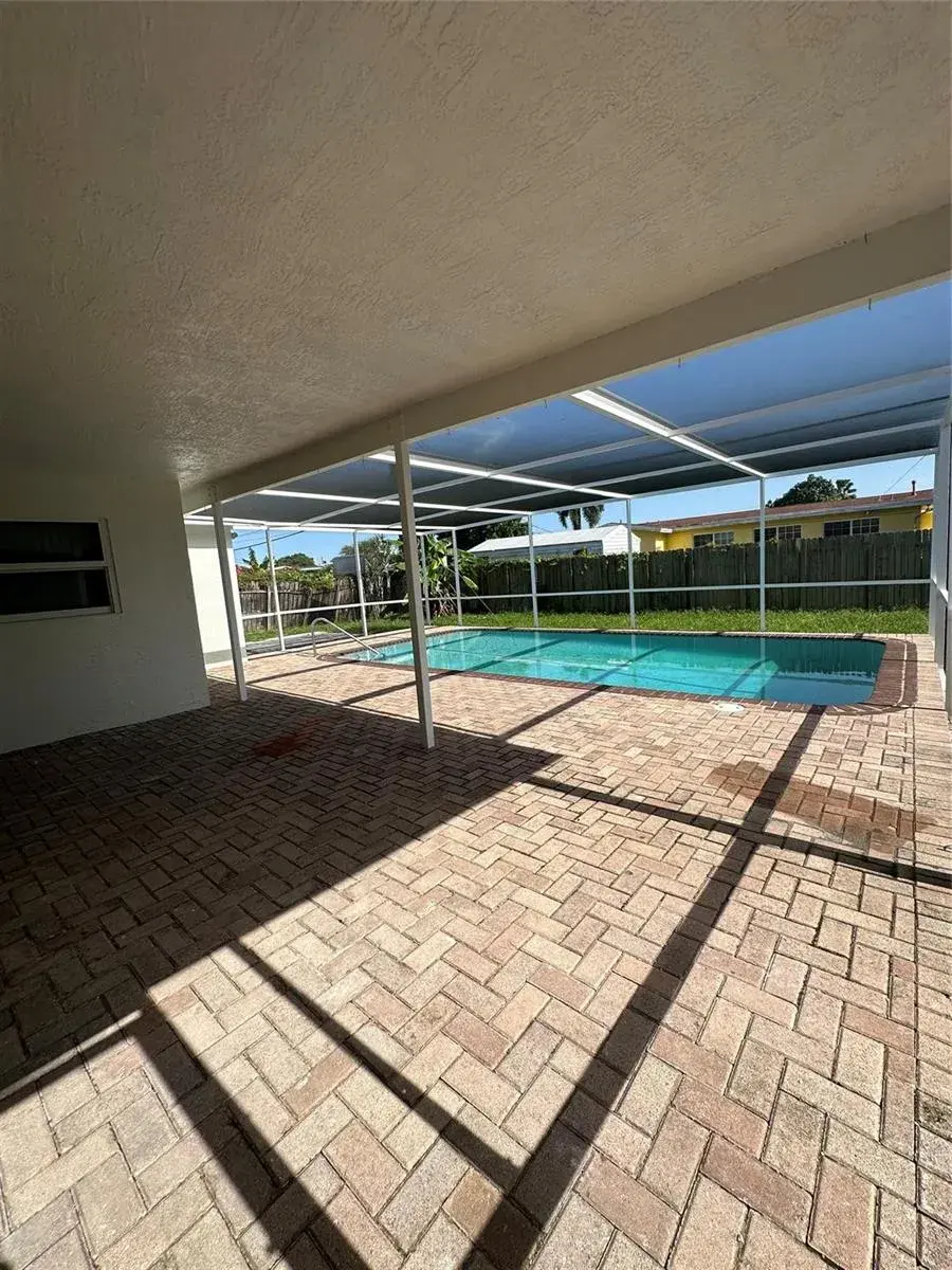 6350 LIBERTY Street, Hollywood FL 33024