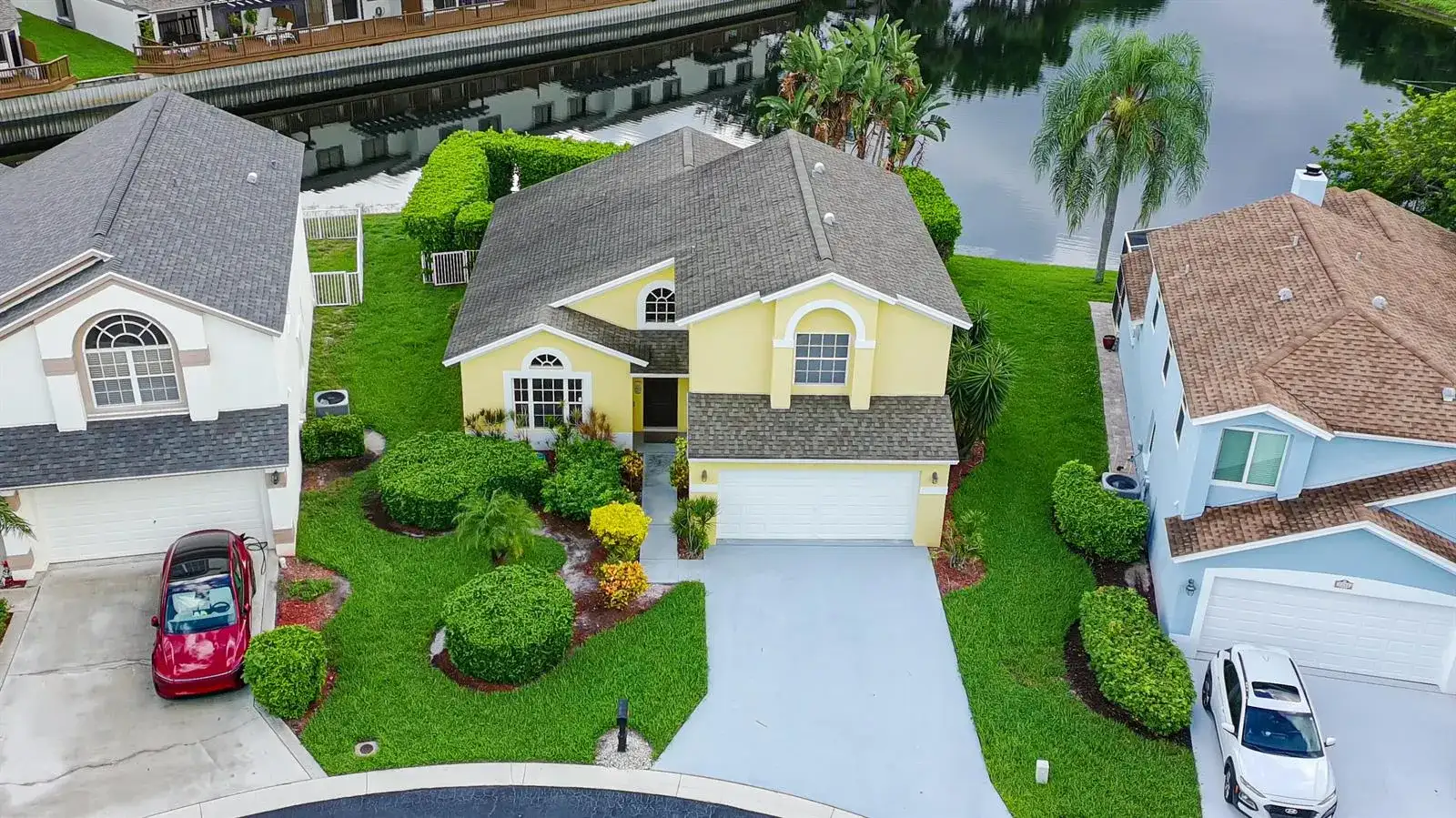 2235 SOUNDINGS Court, FL 33413 photo 3