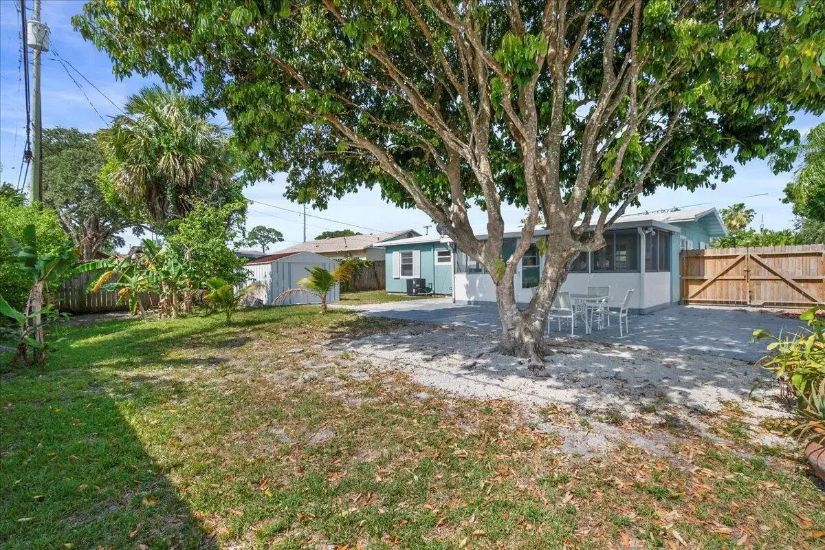 503 N PENNOCK Lane, Jupiter FL 33458 photo 4