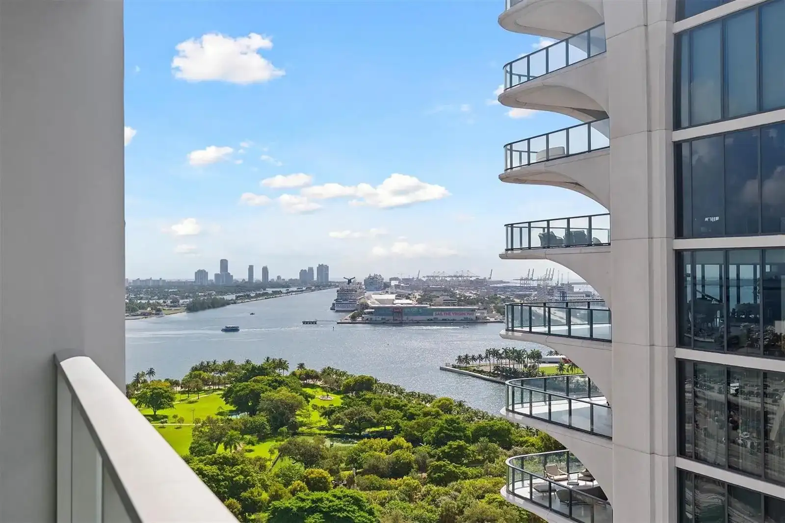 1040 Biscayne Boulevard # 1908, Miami FL 33132