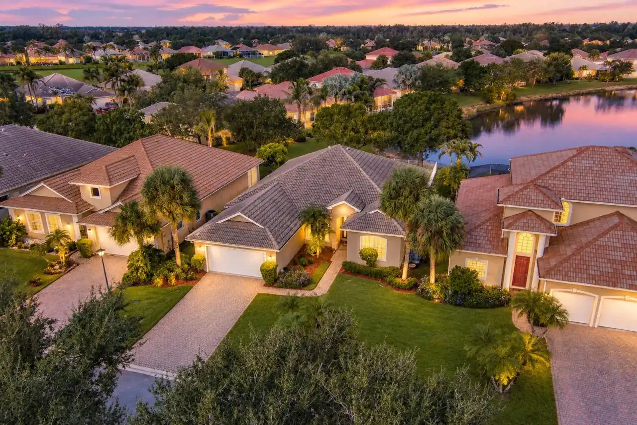 359 NW Sheffield Circle, Port St. Lucie FL 34983 photo 4