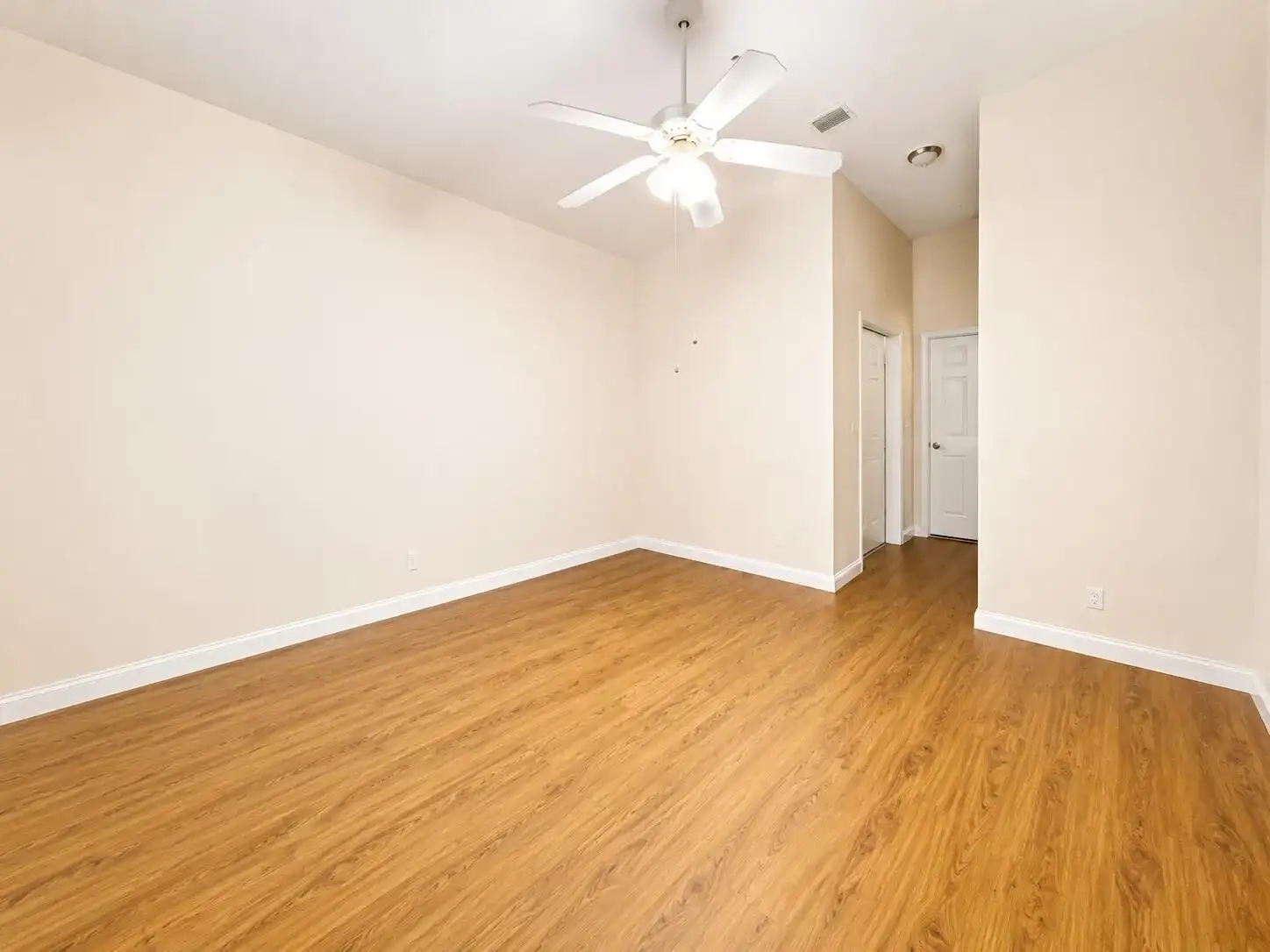 611 NW WHITFIELD Way, Port St. Lucie FL 34986 photo 5
