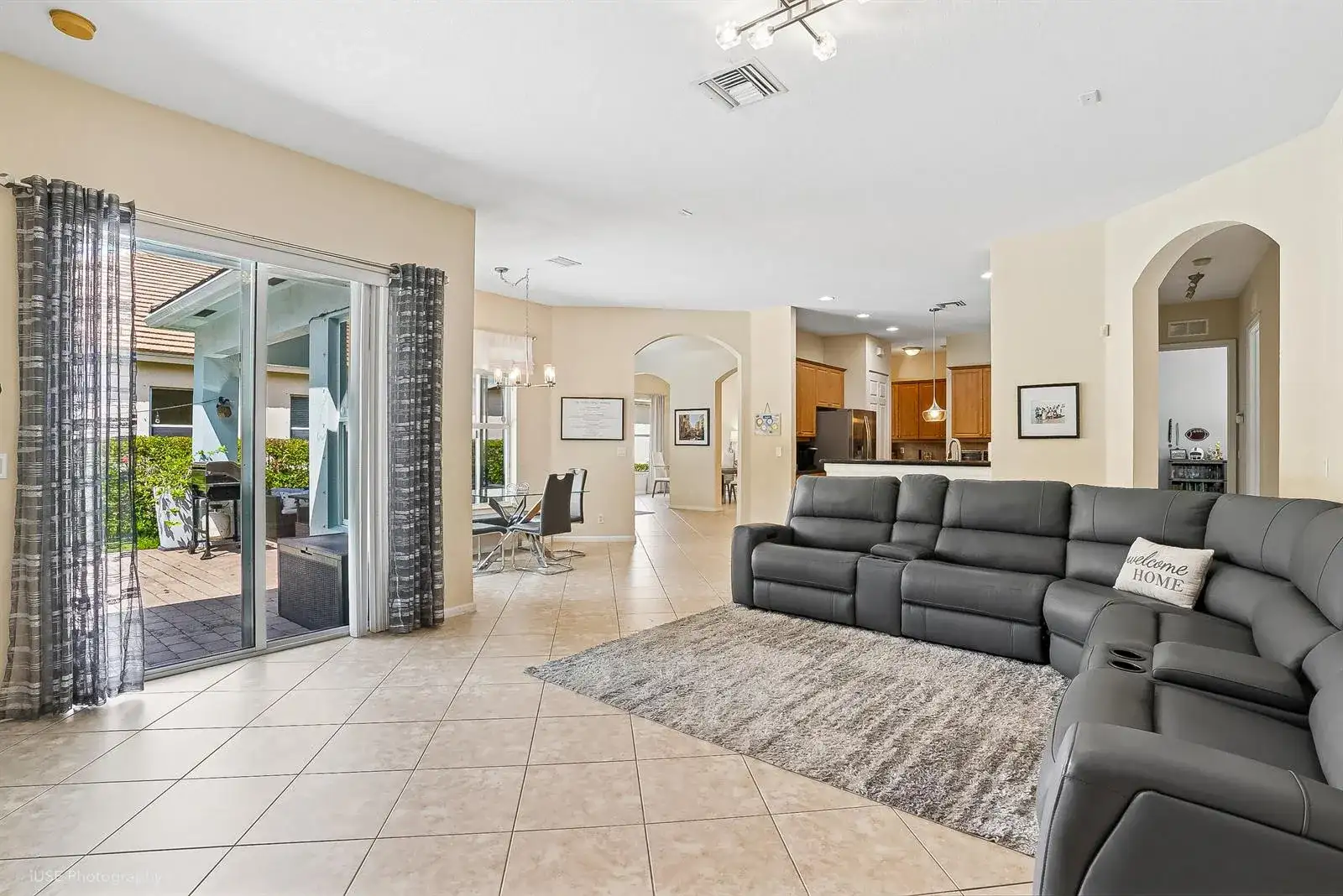 127 PALM BEACH PLANTATION Boulevard, West Palm Beach FL 33411 photo 4