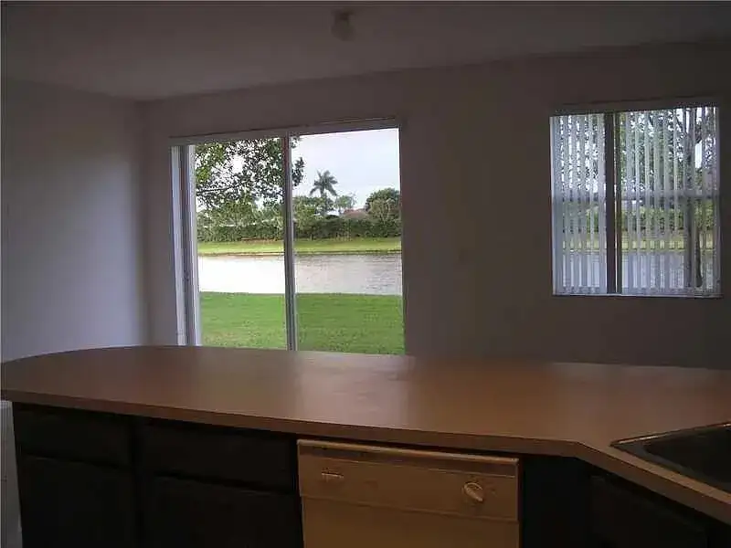 1309 Alicante Court, Riviera Beach FL 33404 photo 3