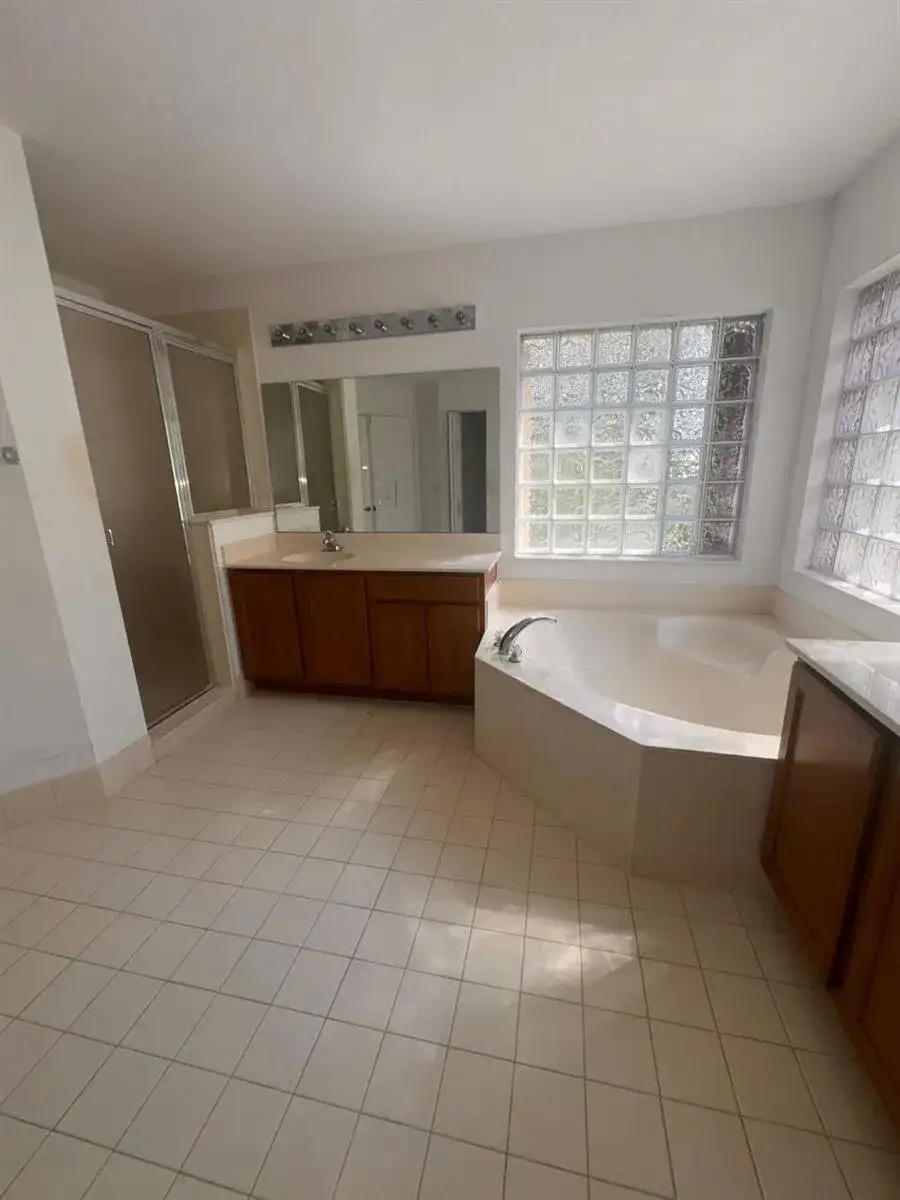 1309 Alicante Court, Riviera Beach FL 33404 photo 4