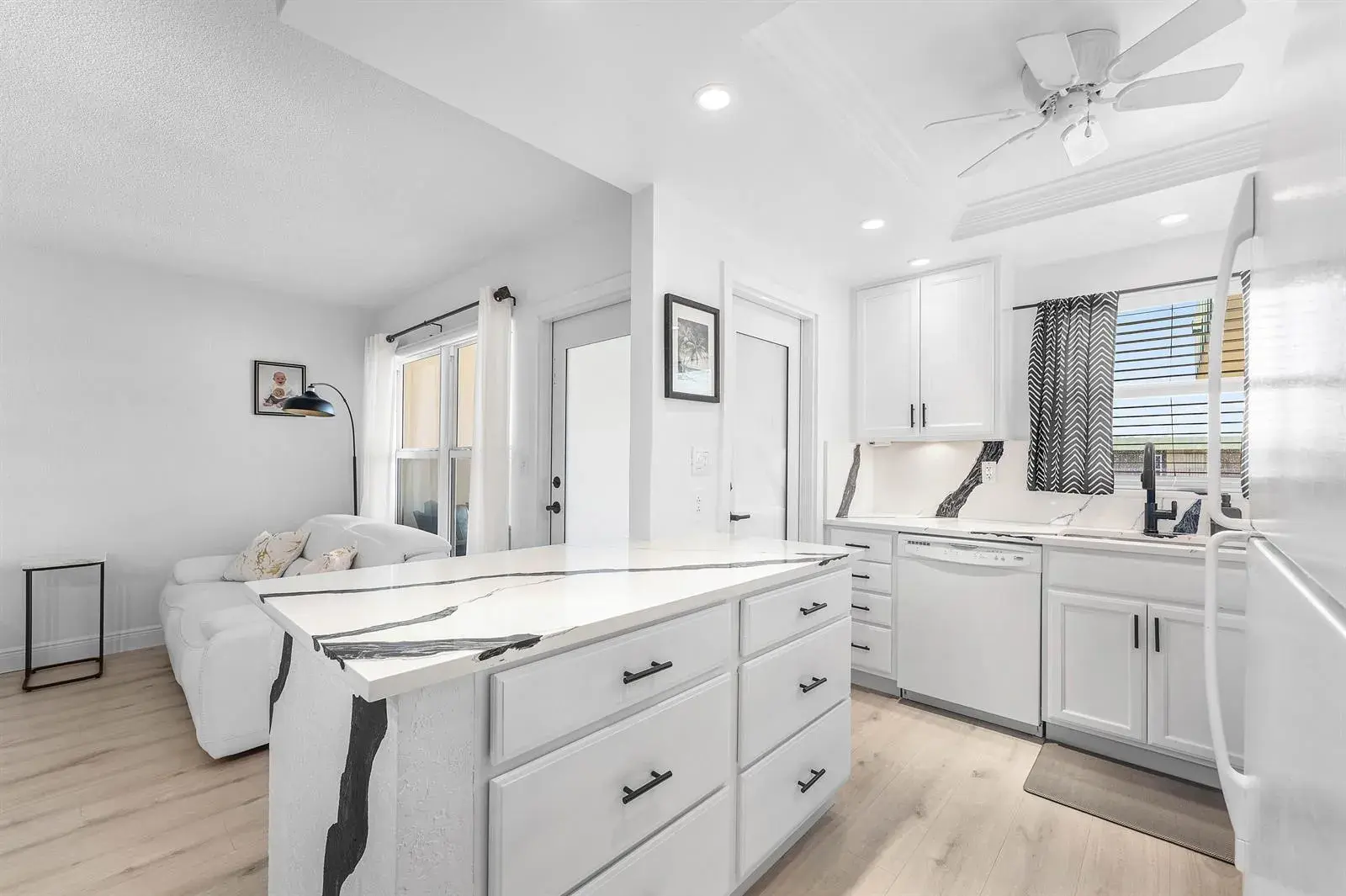 806 SE 7TH Street # 408, Deerfield Beach FL 33441