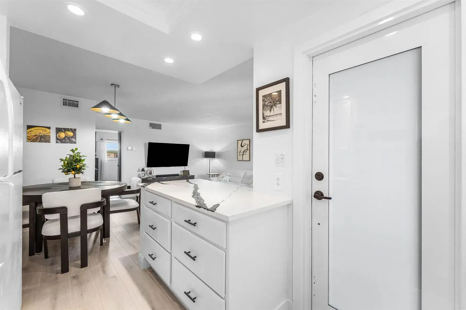806 SE 7TH Street # 408, Deerfield Beach FL 33441