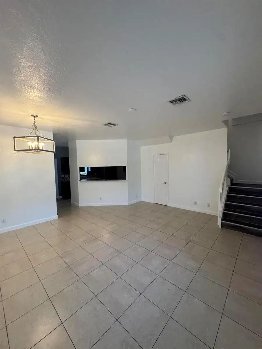 1117 Colonial Palms Way, West Palm Beach FL 33406 photo 2