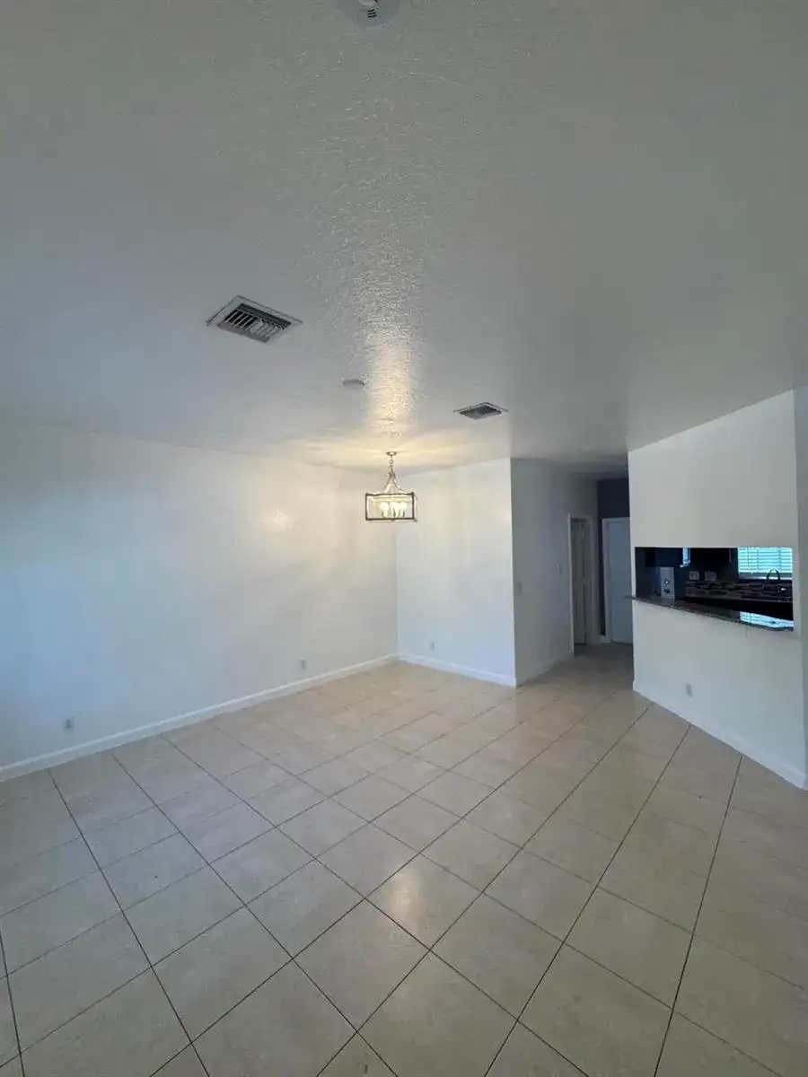1117 Colonial Palms Way, West Palm Beach FL 33406 photo 3