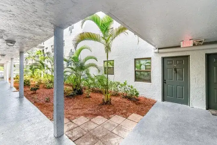 1880 N Congress Avenue # 104, West Palm Beach FL 33401 photo 2