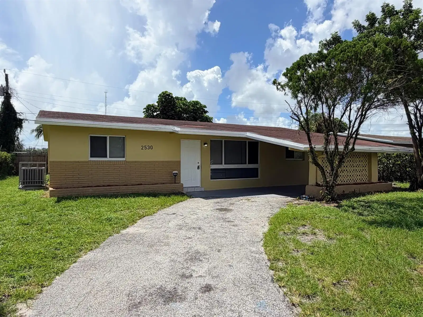 2530 NW 26th Court, Oakland Park FL 33311