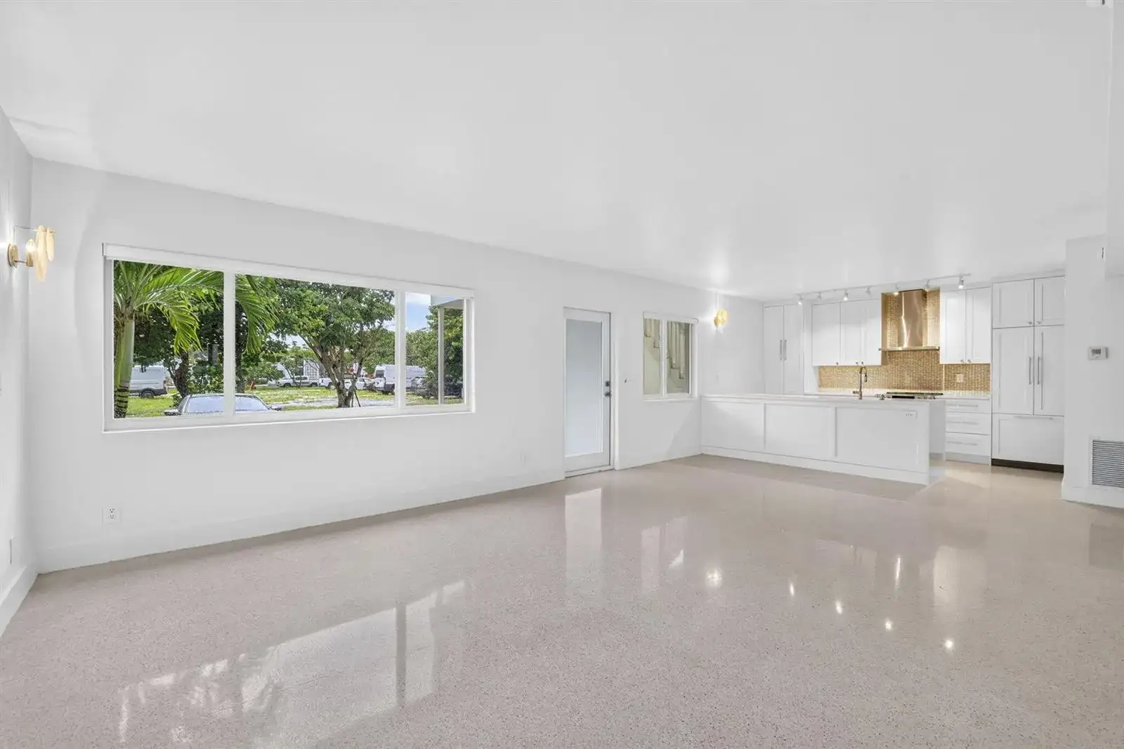3216 COLONY CLUB Road # 2, Pompano Beach FL 33062 photo 3