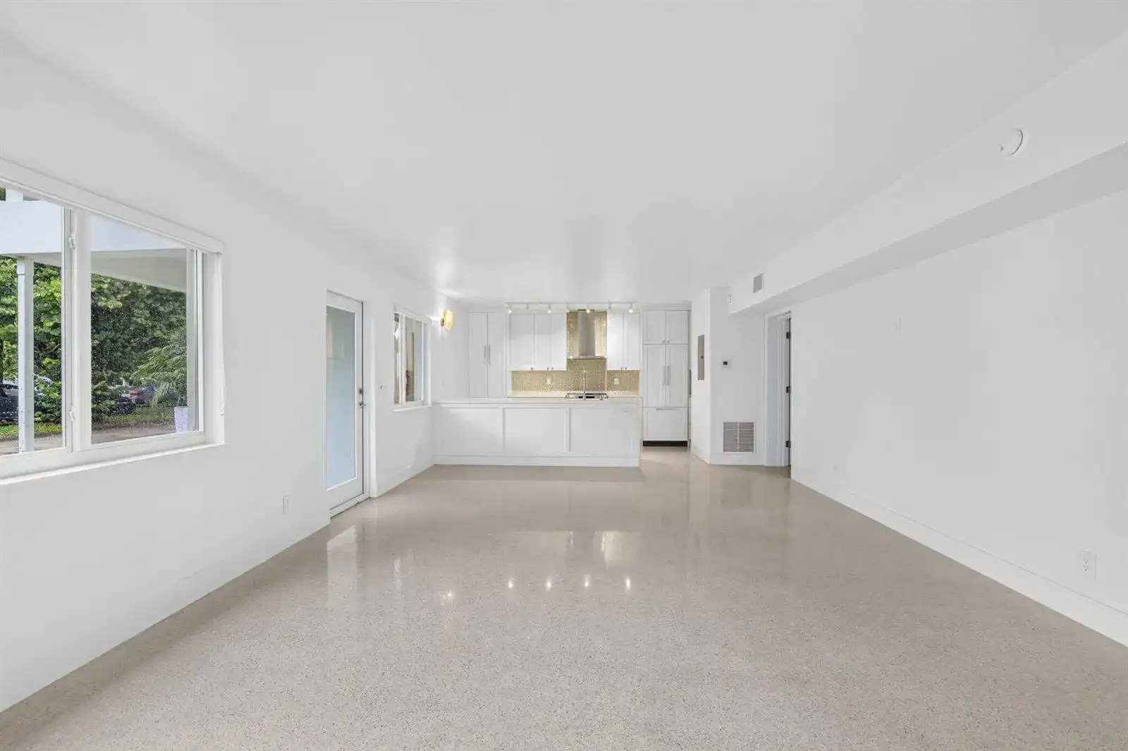3216 COLONY CLUB Road # 2, Pompano Beach FL 33062 photo 4