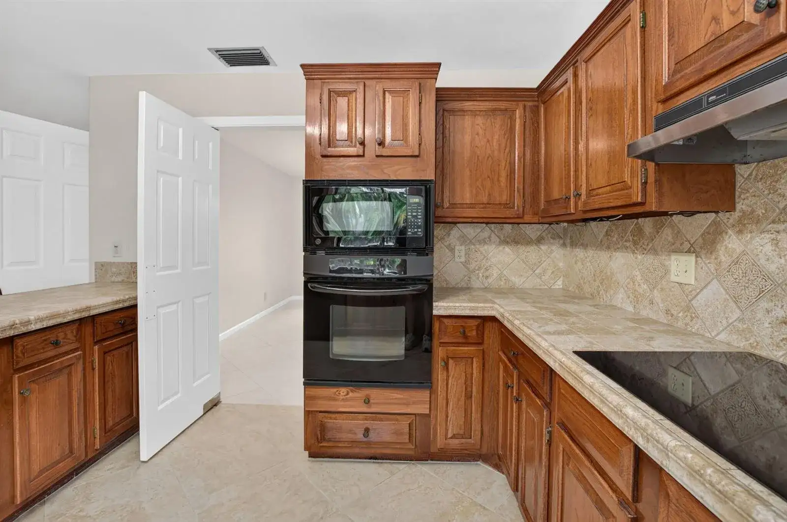 4441 SAINT ANDREWS Drive, Boynton Beach FL 33436 photo 5