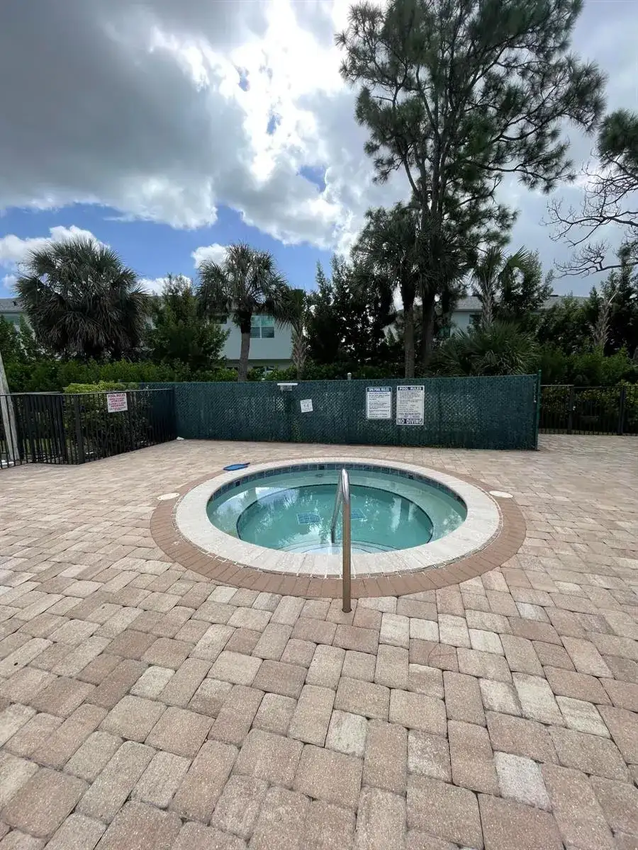 4575 Lucerne Lakes Boulevard W # 105, Lake Worth FL 33467 photo 5