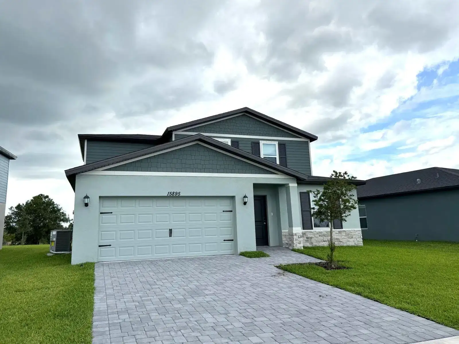 15895 SW Vine Drive, FL 34956 photo 4
