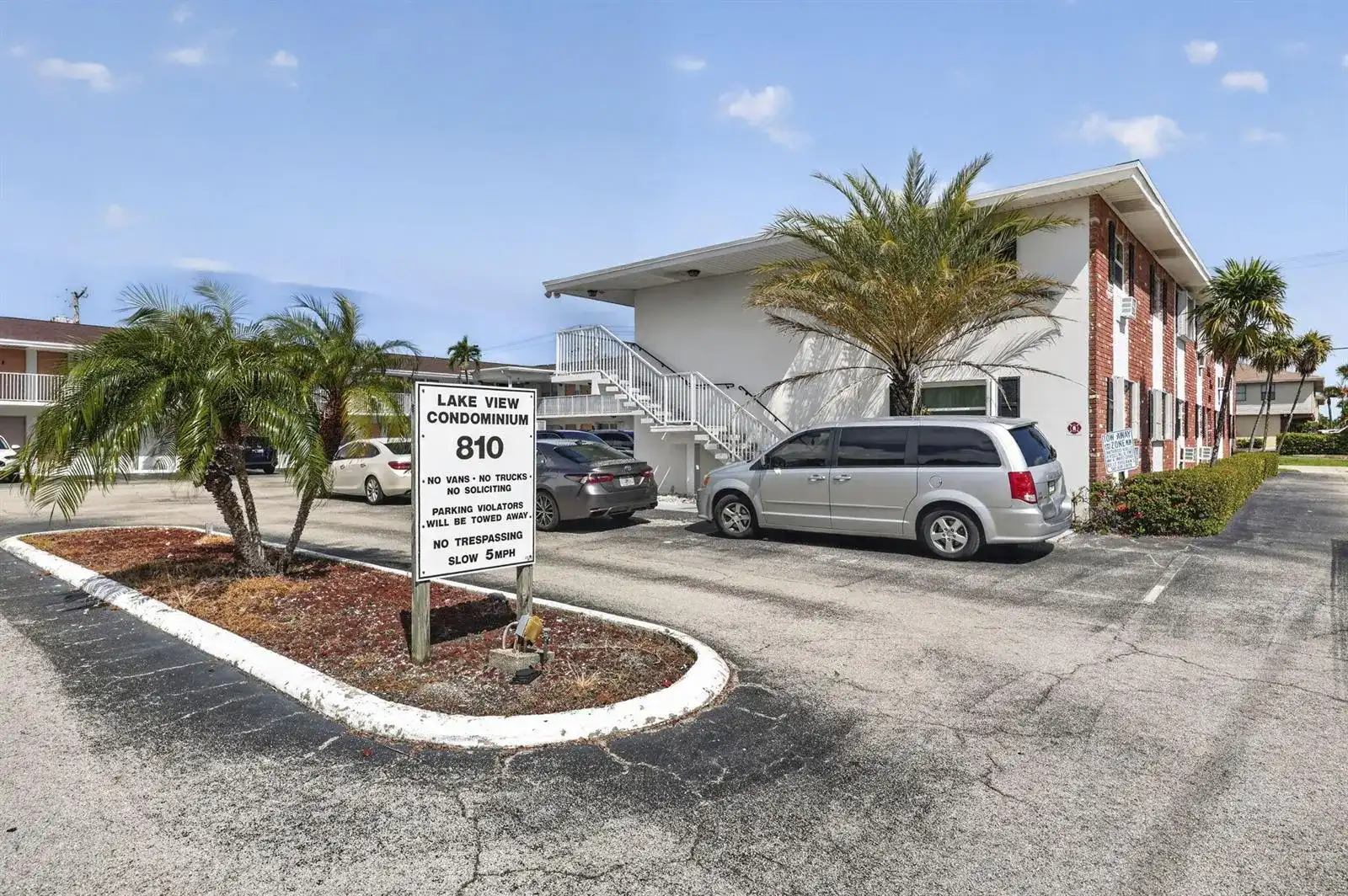 810 LAKE SHORE Drive # 25, Lake Park FL 33403